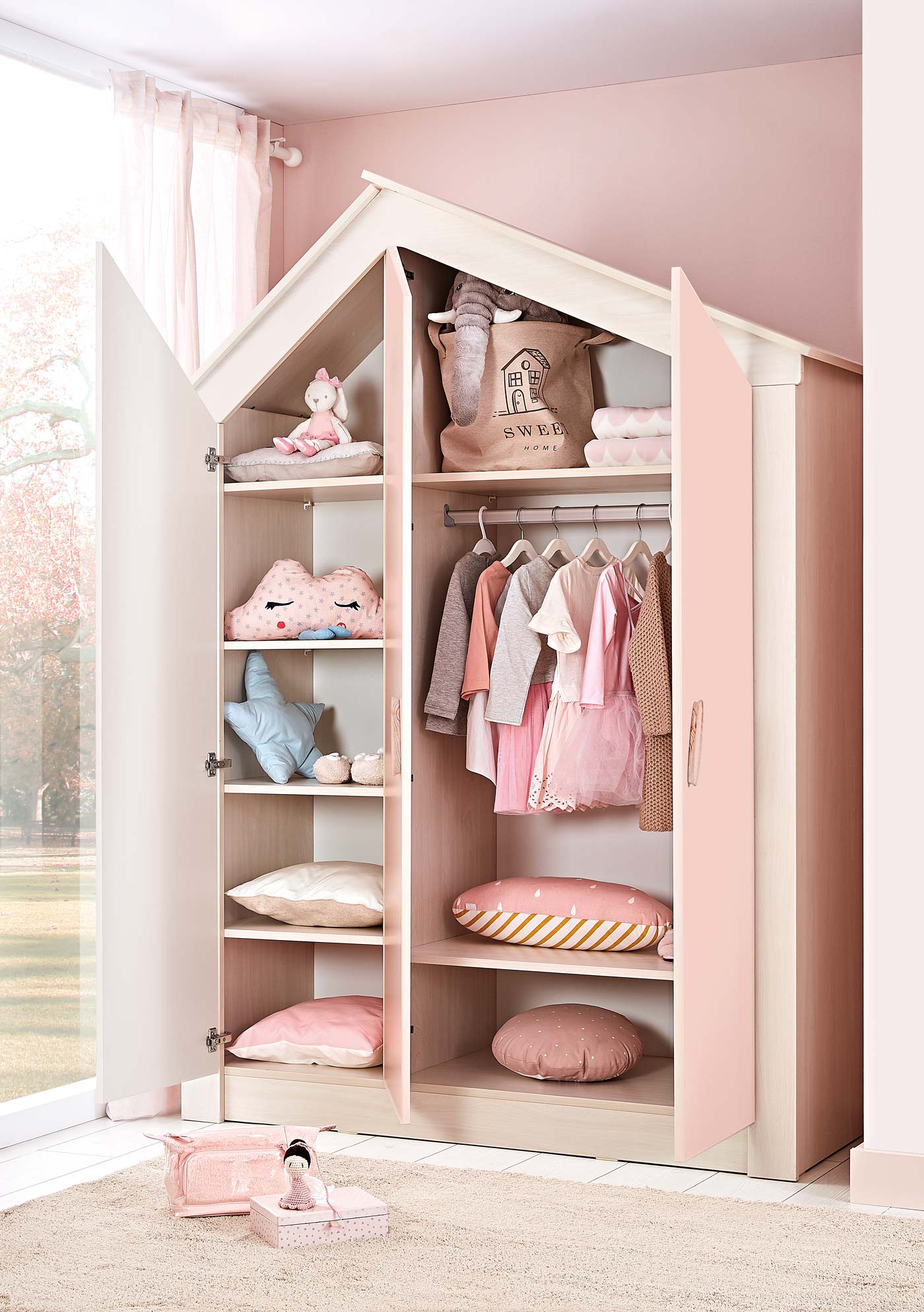 Pink House - imagine 3